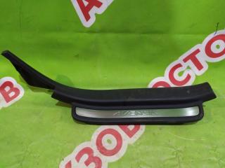 Запчасть накладка на порог (внутренняя) задняя правая Toyota Avensis 2006