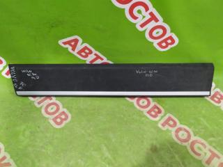 Запчасть накладка двери передней левой Volvo XC70 2007-2016