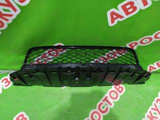 Запчасть решетка в бампер центральная Honda Civic 2012-2013