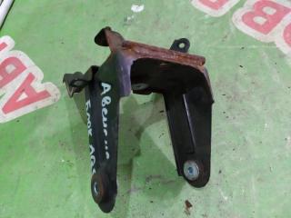 Фото запчасти кронштейн блока abs (насос) Toyota Avensis 2003-2008 контрактная запчасть Запчасть кронштейн блока abs (насос) Toyota Avensis 2003-2008