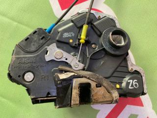 Запчасть замок двери передней правой Toyota Avensis 2003-2008