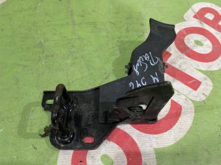 Запчасть крючок капота Skoda Fabia 2007-2015