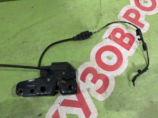 Запчасть замок капота Skoda Fabia 2007-2015