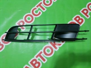 Запчасть решетка в бампер левая Audi Q7 2007-2010