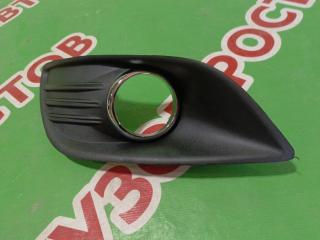 Запчасть рамка противотуманной фары левой Ford Focus 2008-2011