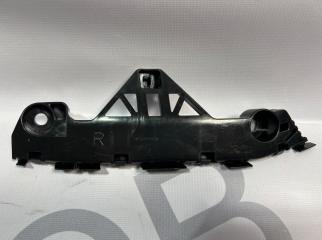 Запчасть кронштейн переднего бампера правый Mazda 3 2009-2013