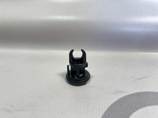 Запчасть втулка замка капота Ford Focus 2004-2011