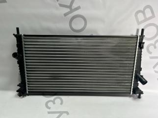 Запчасть радиатор охлаждения Ford Focus 2005-2011