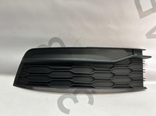 Запчасть решетка противотуманной фары левая Skoda Rapid 2017-2020