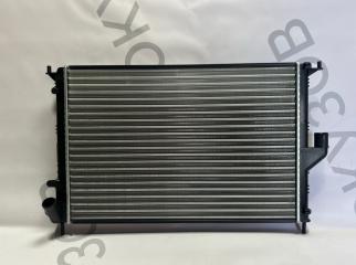 Запчасть радиатор охлаждения Renault Duster 2010-2015