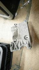 Кронштейн кондиционера Ford Focus 2 2004-2011