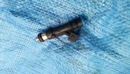 Форсунка инжекторная Opel Astra J 2013