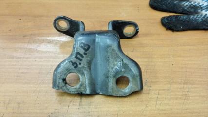 Фото запчасти петля двери задняя правая SsangYong Kyron 2005 Б/У запчасть Запчасть петля двери задняя правая SsangYong Kyron 2005