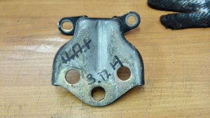 Фото запчасти петля двери задняя правая SsangYong Kyron 2005 Б/У запчасть Запчасть петля двери задняя правая SsangYong Kyron 2005