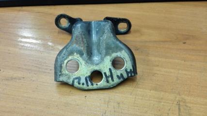 Фото запчасти петля двери передняя правая SsangYong Kyron 2005 Б/У запчасть Запчасть петля двери передняя правая SsangYong Kyron 2005