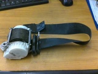 Ремень безопасности передний правый Ford Focus 2 2006