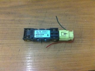 Запчасть датчик air bag Nissan Primera 2004