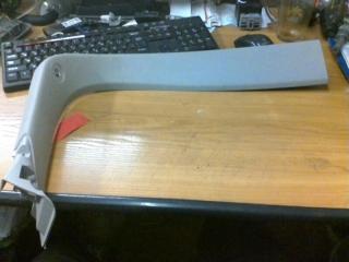 Обшивка двери багажника правая Opel Astra J 2011 Б/У Обшивка двери багажника правая Opel Astra J 2011