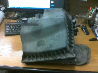 Корпус воздушного фильтра Opel Astra J 2011 Б/У Корпус воздушного фильтра Opel Astra J 2011