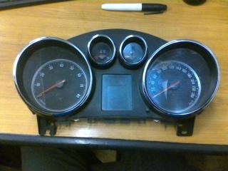 Щиток приборов Opel Astra J 2011