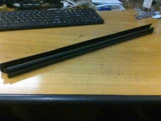 Уплотнитель стекла внутренний задний правый Renault Megane 3 2009-2016