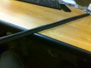 Фото запчасти уплотнитель внутренний (обшивки двери) передний правый Chevrolet Lacetti 2010 Б/У запчасть Запчасть уплотнитель внутренний (обшивки двери) передний правый Chevrolet Lacetti 2010