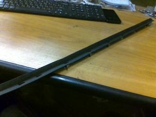 Фото запчасти уплотнитель внутренний (обшивки двери) задний левый Chevrolet Lacetti 2010 Б/У запчасть Запчасть уплотнитель внутренний (обшивки двери) задний левый Chevrolet Lacetti 2010