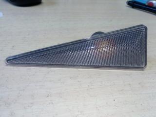 Запчасть повторитель левый Renault Sandero 2008-