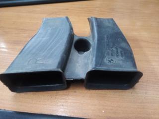 Запчасть воздуховод BMW 5-серия 2004