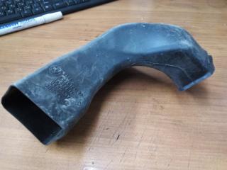 Запчасть патрубок воздуховода BMW 5-серия 2004