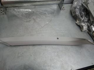 Накладка двери багажника левая Ford Focus 2 2007 Б/У Накладка двери багажника левая Ford Focus 2 2007