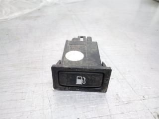 Запчасть кнопка открывания лючка бензобака Toyota Avensis 2 2003-2008