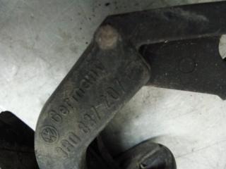 Запчасть ручка двери Skoda Octavia 2000-2011