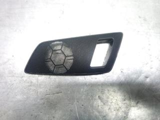 Запчасть решетка динамика Skoda Yeti 2009-