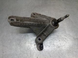 Кронштейн КПП левый Renault Megane 2 2003-2009