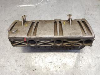 Запчасть кронштейн впускного коллектора Renault Duster 2013