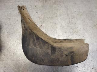 Запчасть брызговик задний левый Renault Duster 2013