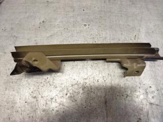 Запчасть направляющая стекла двери задняя правая Renault Duster 2013