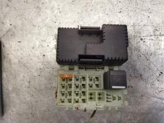 Запчасть блок предохранителей Ford S-max 2008
