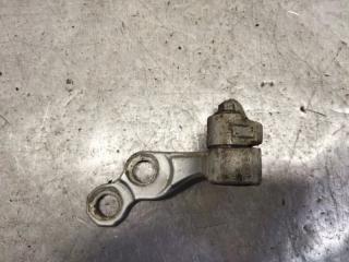 Петля двери задняя левая Ford Focus 2 2004-2011