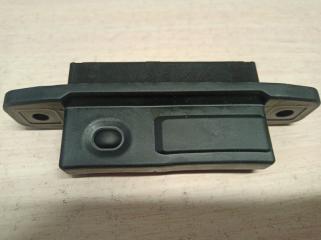 Запчасть кнопка багажника Toyota Land Cruiser 200 2007-2021