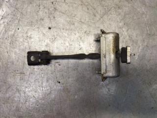 Ограничитель двери передний левый Opel Corsa D 2007