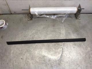 Молдинг стекла двери (бархотка) передний левый Ford Focus 3 2010 Б/У Молдинг стекла двери (бархотка) передний левый Ford Focus 3 2010