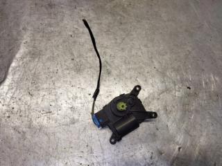 Моторчик заслонки отопителя Ford Focus 3 2010