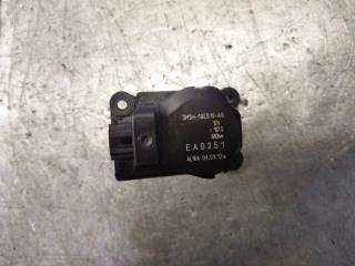 Моторчик заслонки отопителя Ford Focus 3 2010