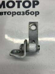 Петля двери передняя правая Ford Focus 3 2013