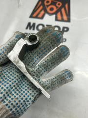 Петля двери передняя правая Ford Focus 3 Хетчбэк 1.6 105 Л.С.