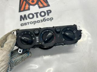 Блок управления отопителем Ford Focus 3 08.04.2011 контрактная Блок управления отопителем Ford Focus 3 08.04.2011