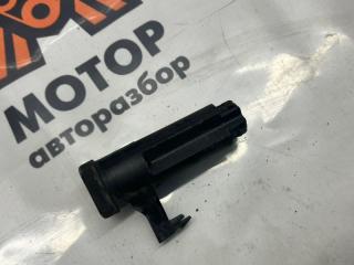 Подушка радиатора Ford Focus 3 2013 Б/У Подушка радиатора Ford Focus 3 2013