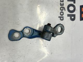 Петля двери передняя левая Ford Focus 2 2008-2011